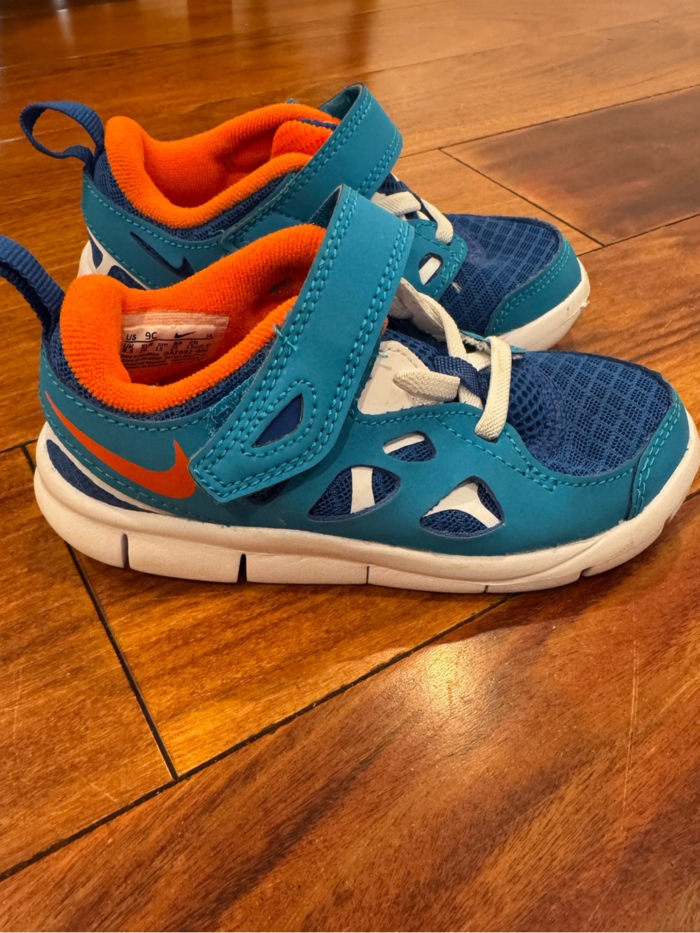 Nike Kids Free Run 2 - Size 9C